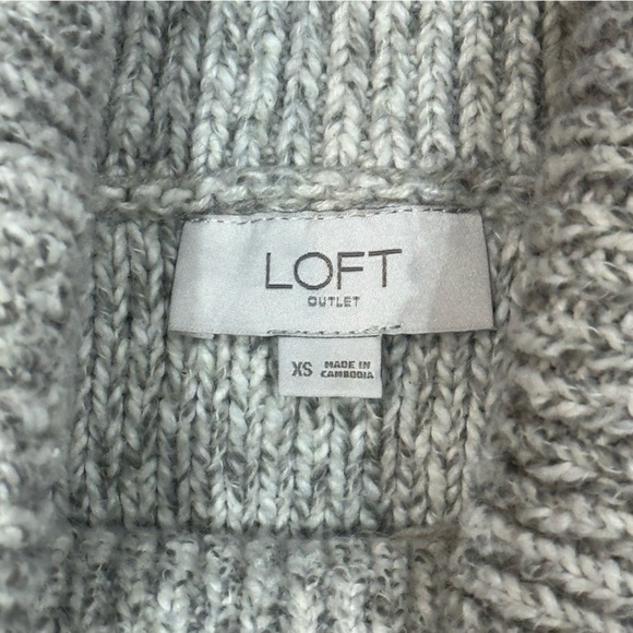 LOFT Cowl Neck Patch Pocket Tunic Sweater | Gray & White | Size XS - Picture 6 of 9